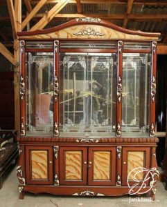 Lemari Hias Kaca Kayu Jati