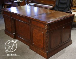 Meja Kantor Minimalis Jati Klasik