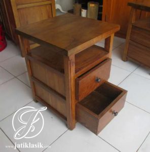 Nakas Lampu Kayu Jati