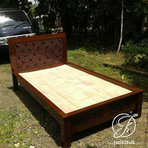 Tempat Tidur Anak Minimalis Jati Ukir