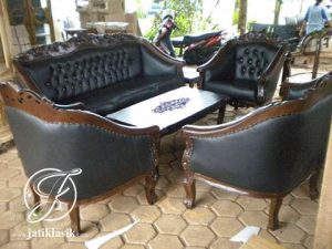 Kursi Tamu Louis Jati Klasik