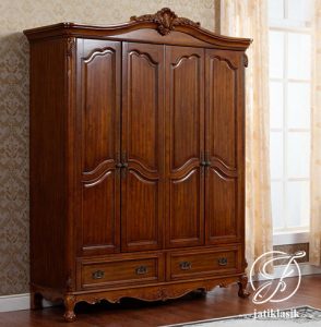 Lemari Pakaian Jati Ukir 4 Pintu