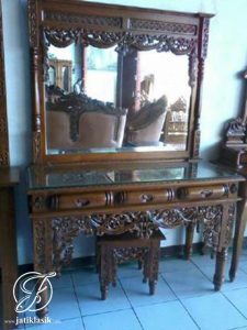 Meja Rias Jati Peluru Terbaru