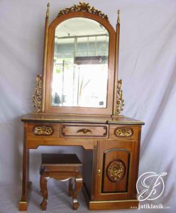 Meja Rias Jati Ukir Mawar