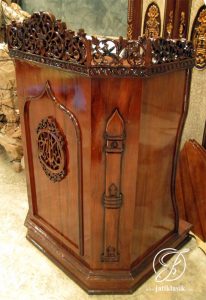 Mimbar Masjid Jati Ukir Jepara