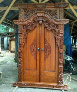 Pintu Gebyok Kudus Jati Ukir Klasik
