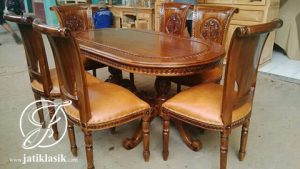 Set Meja Makan Jati Salina