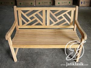 Kursi Kebun Minimalis Jati Silang