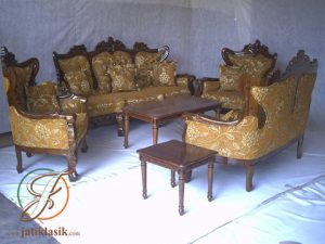 Kursi Sofa Tamu Romawi Anggur