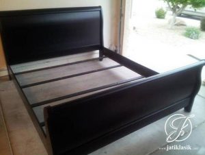Tempat Tidur Minimalis Jati Klasik Jepara