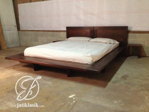 Tempat Tidur Minimalis Jati Klasik Modern