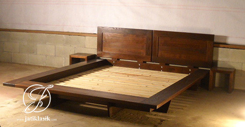 Tempat Tidur Minimalis Jati Modern Klasik