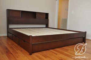 Tempat Tidur Minimalis Sorong Laci