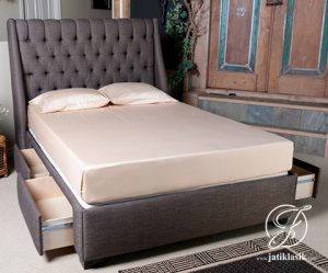 Tempat Tidur Modern Minimalis Berlaci