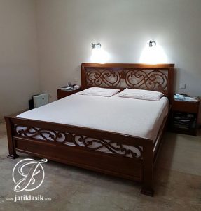 Tempat Tidur Minimalis Jati Selendang