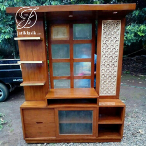 Bufet Minimalis Pembatas Ruang Jati Anyam