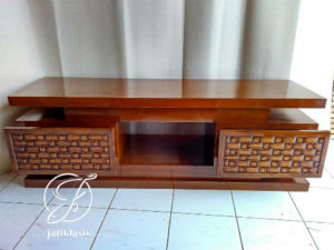 Bufet TV Minimalis Model Anyam