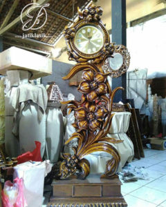 Jam Ukir Mawar Jati Mewah