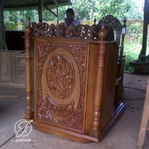 Mimbar Kaligrafi Jati Ukir Mewah