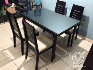 Set Meja Makan Minimalis Caserini
