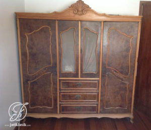 Almari Pakaian 4 Pintu Jati Tiara Mewah