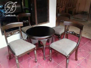 Kursi Teras Jati Lenong Klasik