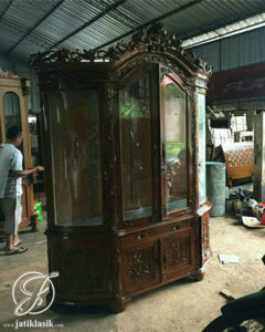 Lemari Pajang Ukir Paloma Mawar Jati Mewah