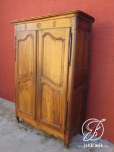 Lemari Pakaian 2 Pintu Jati Minimalis French