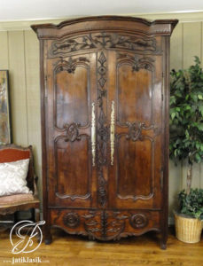 Lemari Pakaian Jati Ukir French 2 Pintu