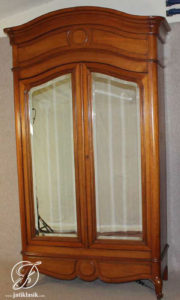 Lemari Pakaian Modern French 2 Pintu