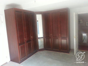 Lemari Pakaian Pojok Minimalis Jati Mewah