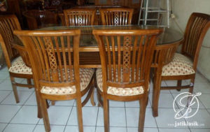 Set Meja Makan Jati Keranjang