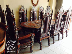 Set Meja Makan Jati Ukir Raja