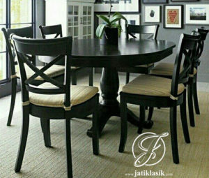 Set Meja Makan Minimalis Silang Oval