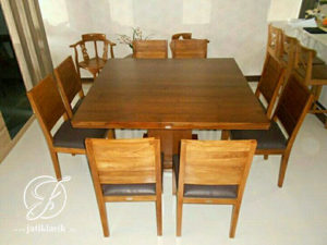 Set Meja Makan Minimalis Simpel Klasik