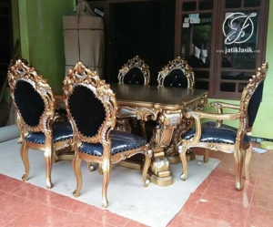 Set Kursi Meja Makan Modern Ukir Minerva