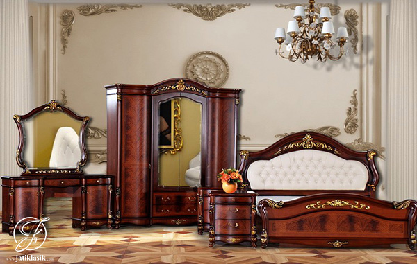 Kamar Set Jati Ukir Kasandra Klasik