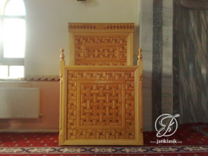 Mimbar Masjid Minimalis Modern Jati Anyaman