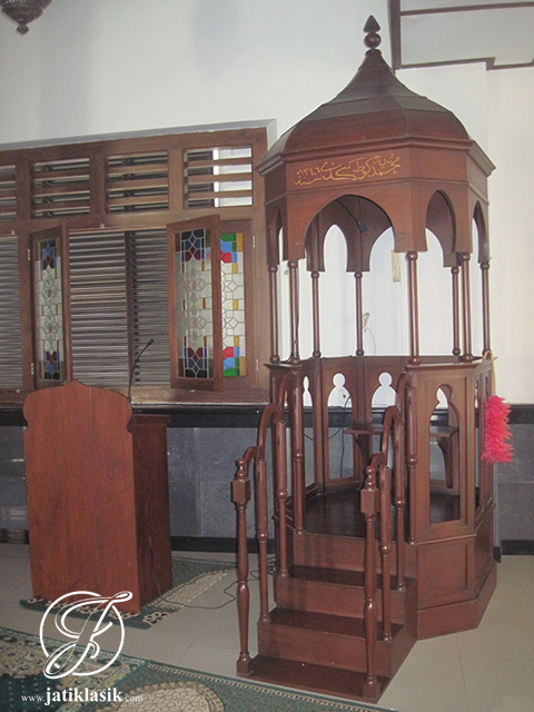 Set Mimbar Masjid Kubah Jati Minimalis Klasik