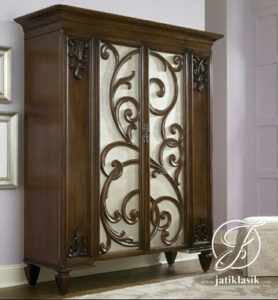 Lemari Minimalis 4 Pintu Ukir Krawangan
