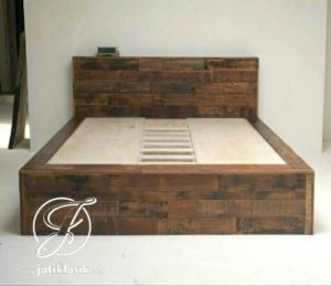 Tempat Tidur Minimalis Antik Kayu Jati