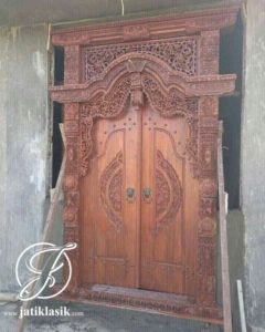 Pintu Gebyok Ukir Jati Jepara Ukuran 150 cm x 270 cm