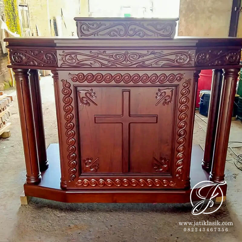 mimbar gereja protestan,mimbar gereja modern,mimbar gereja besar,mimbar gereja kristen,mimbar kecil gereja,bentuk mimbar gereja,mimbar gereja stainless,mimbar gereja katolik,altar gereja,kursi gereja,bangku gereja